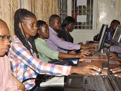 帮企业增收入的ddos在线攻击测试网站